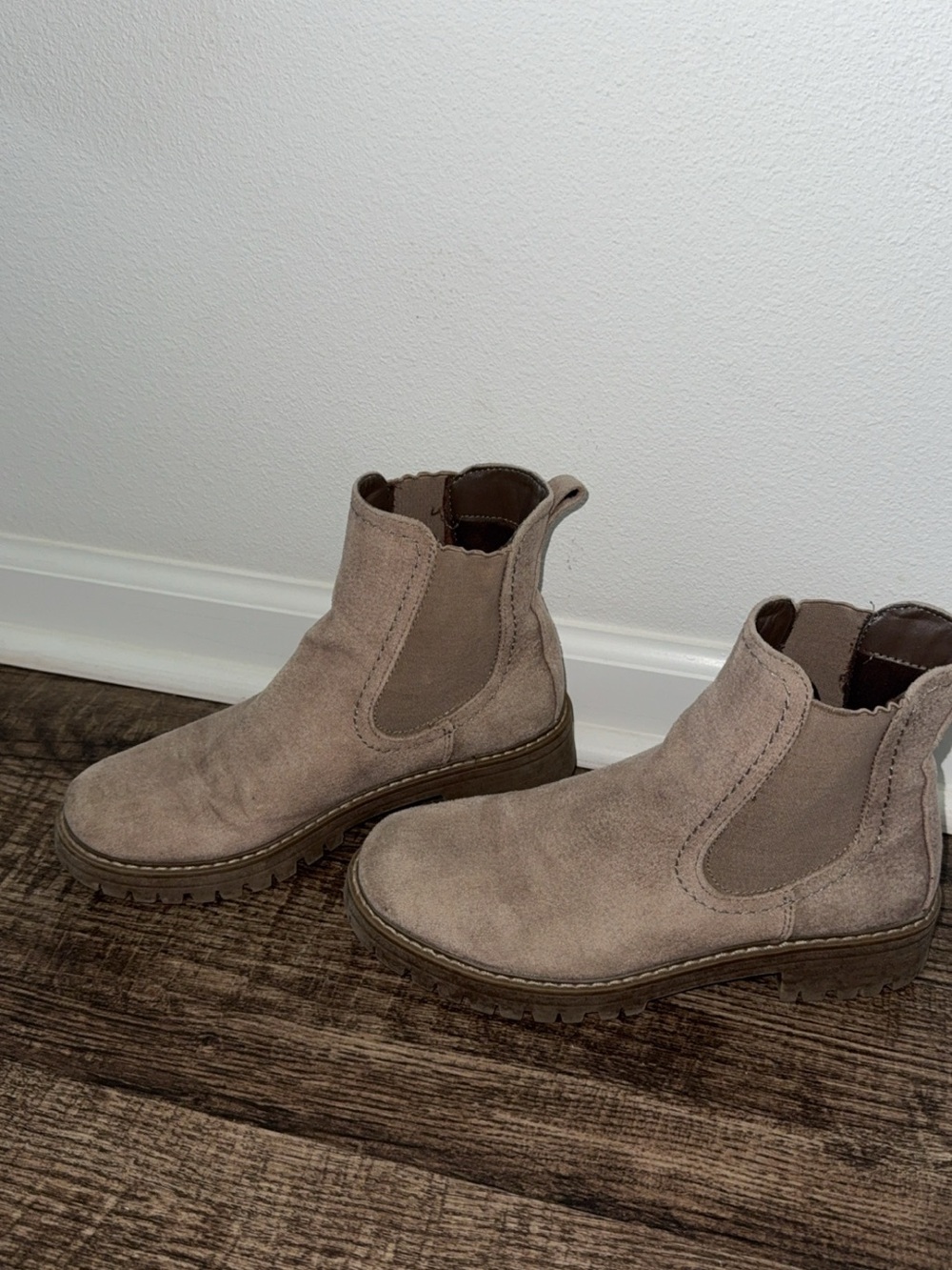 Women’s Suede Taupe Boots
